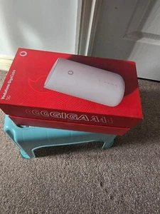 Vodafone Gigacube HH500V 5G WiFi 6 Router weiß gebraucht verpackt ENTSPERRT - Bild 1 von 4