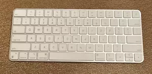Apple Magic Keyboard -New US English - Silver, in a plastic wrap - Picture 1 of 8