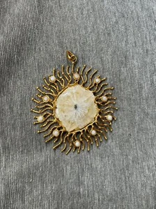 Sylvia Toledano X-SOLAR GOLDTONE & CRYSTAL SUNBURST PENDANT - Picture 1 of 7
