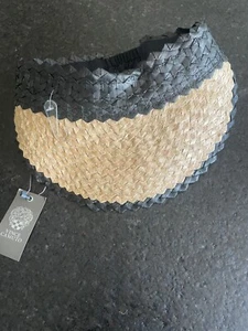 Vince Camuto Jakobsmuschel Visier Natur/Schwarz Packbar Stroh  - Bild 1 von 5