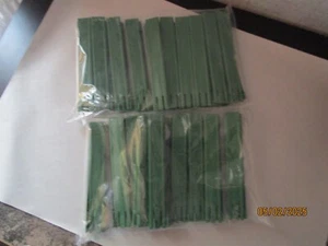 Model Power, HO, 2 Packs - 40 Pieces Rerailers, Mint, Sealed in Package. - Picture 1 of 1