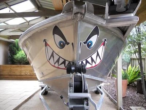 Boat Jaws (Boat Bow Graphic) - 750mm x 400mm - Boat Marine Decal - Bild 1 von 2