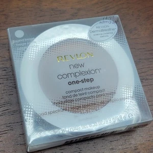 REVLON New Complexion One-Step Compact Makeup SPF 15 SAND BEIGE 03✨️NEW✨️ - Picture 1 of 8