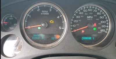 2007-2011 Silverado 2500 OE Speedometer Gauge Cluster 237K Miles Chevrolet - Image 1 of 4