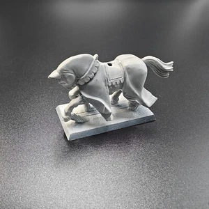 Warhammer Bretonnia Horse (Fantasy, Assembled, 1995) - Picture 1 of 4
