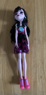Monster High Draculaura First Day of School How do you Boo Signature Doll New - Image 1 of 4