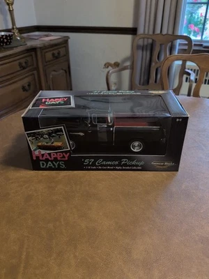Nueva camioneta camafeo American Muscle 57 Happy Days 1/18 diecast Foto 1 de 4
