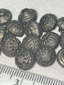 18 Vintage Antique Brass Tone Metal Hollow Shank Buttons 10mm (3/8") - Picture 1 of 7