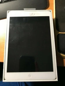Ipad Mini 1st Generation 16GB Wifi Model A1432 - Silver -Box, Adapter and Cable - Picture 1 of 12