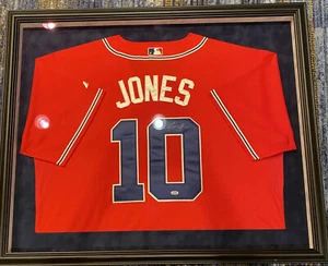 Chipper Jones Autographed and Framed White Braves Jersey Auto Beckett COA - Picture 1 of 6