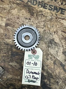 DURAMAX OIL PUMP DRIVE GEAR 01-10 6.6 TURBO DIESEL OEM Silverado/sierra GMC - Picture 1 of 3