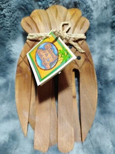 Hand-Carved Acacia Hardwoods of the South Pacific Island Pineapple Salad Hands  - Picture 1 of 6