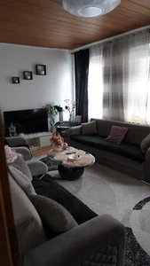 2 ZKB-Wohnung im 1. Obergeschoss - Bild 1 von 11
