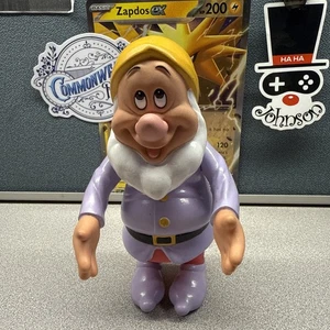 Disney Snow White And The Seven Dwarfs Bashful 6" Vinyl Rubber Plastic Figure - Picture 1 of 6