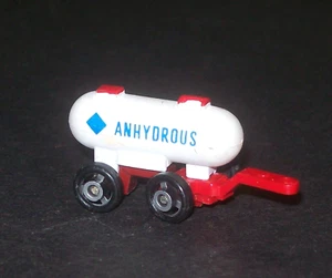Vintage 1980's GALOOB MICRO MACHINES Anhydrous Farm Trailer - Picture 1 of 3