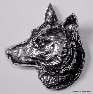 Wolfskopf Zinn Anstecknadel Brosche - British Artisan Made - Husky grau Holz Hund A66 - Bild 1 von 3