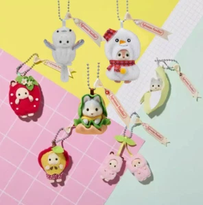 Sylvanian Families BABY SCHLÜSSELANHÄNGER Kirsche Apfel Banane Erdbeere Langschwanz Hirsch - Bild 1 von 29