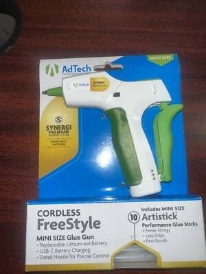 Mini pistola de pegamento AdTech inalámbrica estilo libre y 10 palos de pegamento. Synergi Premium Bond Foto 1 de 2