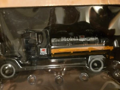 Газовый грузовик 1931 Kenworth Mobil - Изображение 1 из 4