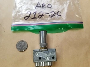 ARO 212-2-C Air Pilot Valve - Picture 1 of 2