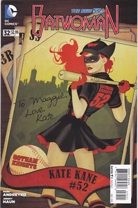 Batwoman 32 Bombshells Variant Cover B Ant Lucia Jeremy Haun Kane August 2014 - Picture 1 of 2
