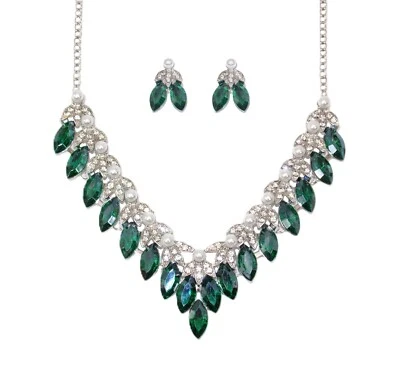 绿色水晶和白色珍珠项链和耳环套装 带侯爵夫人水晶 全新 — 第 1/4 张图片
