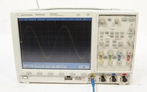 Agilent InfiniiVision DSO7104A 1GHz 4GSa/s 4CH Oscilloscope OPT mem8M MST E00 - Picture 1 of 5