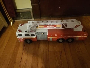 Tonka Fire Rescue Truck #328 Toy #06735 2010 Hasbro Light/Sounds - Picture 1 of 5
