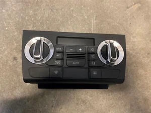 09-13 AUDI A3 A/C HEATER TEMPERATURE CLIMATE CONTROL 8P0820043BM  - Picture 1 of 1