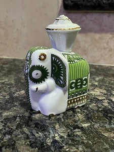 VTG Rare LANKA PORCELAIN Elephant, Made in Sri Lanka, Figurine NOT Tea Caddie - Picture 1 of 8