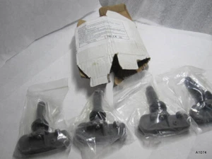 4 Pack 13586335 TPMS Tire Pressure Monitoring Sensor 315MHZ FIT For Chevy GMC - Picture 1 of 8