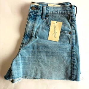 Universal Threads Womens 10 Reg Light Wash 90s Cut off Denim Shorts High Rise 3" - Picture 1 of 7