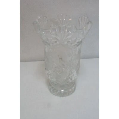 Ваза Medallion Rose 9 дюймов матовая с цветочным узором на ножках 24% свинцовый хрустальный ободок с пилообразным зубом - Изображение 1 из 3