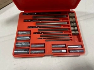 RIDGID 35585 SCREW EXTRACTOR SET NO.10 IN BOX - NEW - Picture 1 of 5
