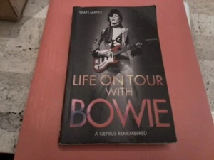 Life on Tour mit Bowie Taschenbuch von Sean Mayes - Bild 1 von 1