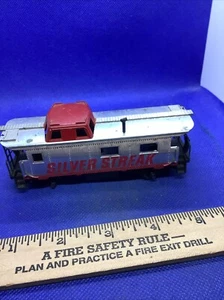 TYCO HO SCALE: SILVER STREAK CUPOLA CABOOSE. HONG KONG VINTAGE - Picture 1 of 4