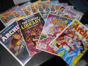 (12) Veronica Paris New Archies #1 2 3 4 5 Archie Betty & the Beast FCBD NM-/9.2 - Foto 1 di 12