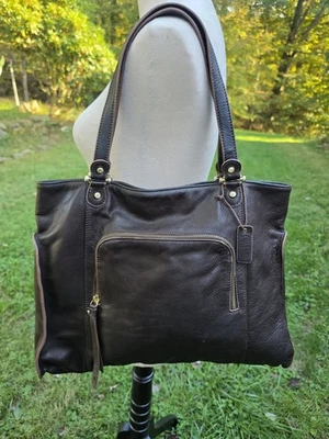 Bolso de hombro vintage Liz Claiborne de cuero suave marrón Foto 1 de 4