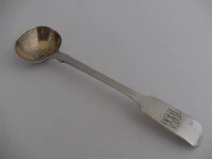 CUCHARA DE CONDIMENTO DE PLATA ESTERLINA VICTORIANA CRUET Londres 1847 - Imagen 1 de 1