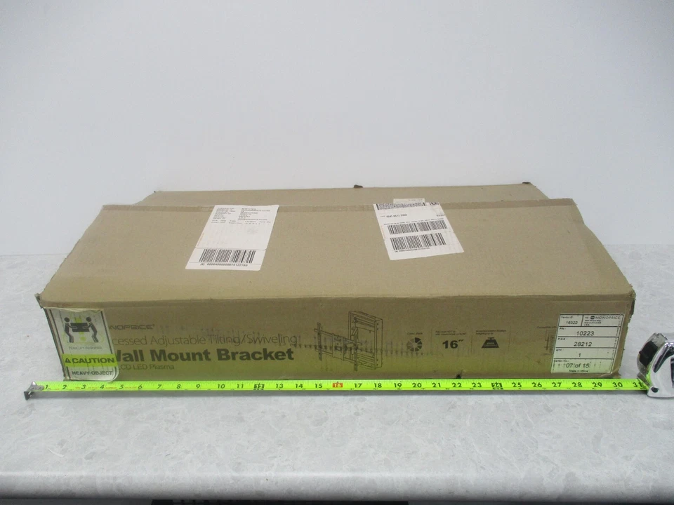 MONOPRICE 10233 SWIVELING WALL MOUNT BRACKET VESA PATTERNS UP TO 600x400mm V0571 - Image 1 of 4