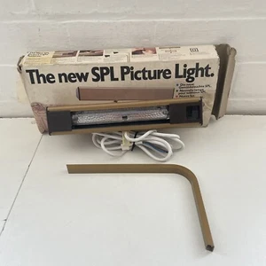 VINTAGE SPL2 PICTURE LIGHT ANTIQUE GOLD 11” WIRED BOXED 30W LAMP WALL PAINTING - Picture 1 of 15