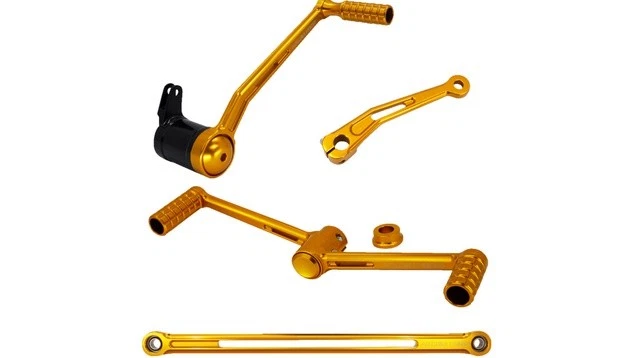 Kit de control de pie Arlen Ness Speedliner con palanca de cambios de talón/dedo del pie dorado #420-101 Foto 1 de 1