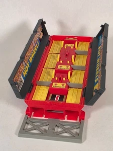 Hot Wheels • Drag Race Launcher and Grandstand • 1997 - Picture 1 of 12