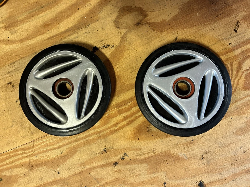 2003-2005 Ski-doo Mxz X 600 Ho Rev Track rodas ociosas prata 180mm 800 500ss - Imagem 1 de 1