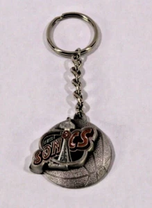 Vintage NBA silberfarben Seattle Supersonics offizieller Basketball Schlüsselanhänger Anhänger - Bild 1 von 4