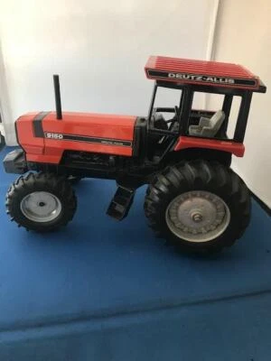 Ertl 9150 AWD Deutz Allis Tractor Made in the USA 1991 Serial # 2633 1/16 " - Image 1 of 4