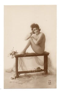 Photo Card St Paris S09. Scene Artistic Charme. Woman With Cigarette - Picture 1 of 2