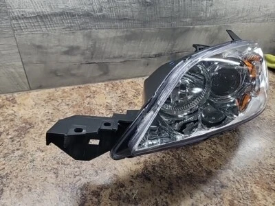 2004-2009 MAZDA 3 MAZDA3 HEADLIGHT DRIVER LEFT HEAD LIGHT HALOGEN 04-09 TYC - Image 1 of 4