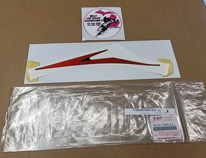Suzuki Tape Cover Ctr, RH OEM Part# 68135-15H00-EAJ - Picture 1 of 3