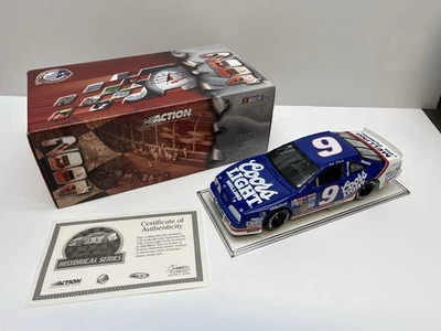 Bill Elliott #9 Coors Light 1991 Ford Thunderbird 1:24 Action Historical Series - Image 1 of 4